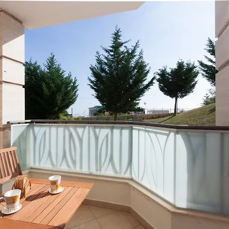 Cabacum Beach Residence, Floor 1, Apt 4 *